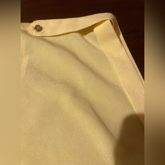 NWOT Ladies Yellow Calvin Klein Blouse - Picture 14 of 16